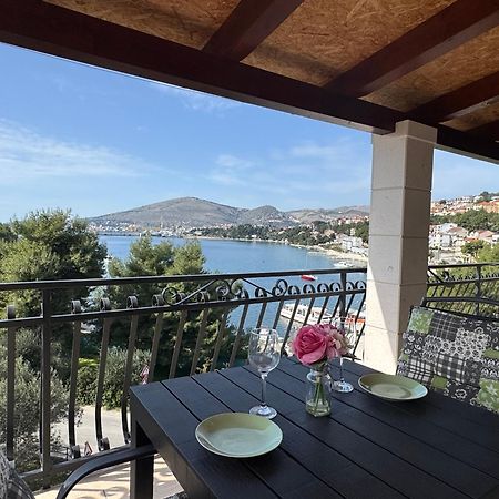 טרוגיר Apartments Villa Mirella 20 M From The Sea - Free Parking מראה חיצוני תמונה