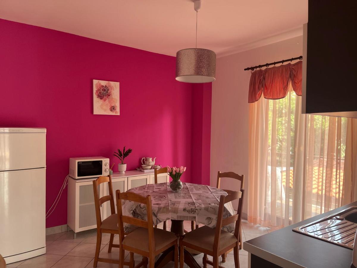 טרוגיר Apartments Villa Mirella 20 M From The Sea - Free Parking מראה חיצוני תמונה